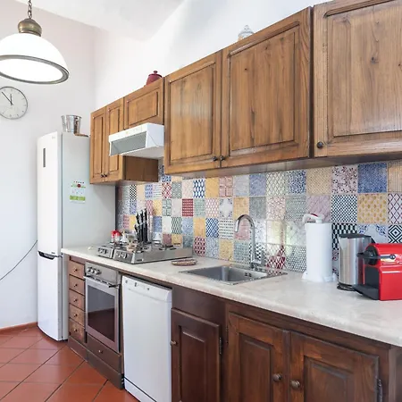 Rosi Ruj Villa Cannigione